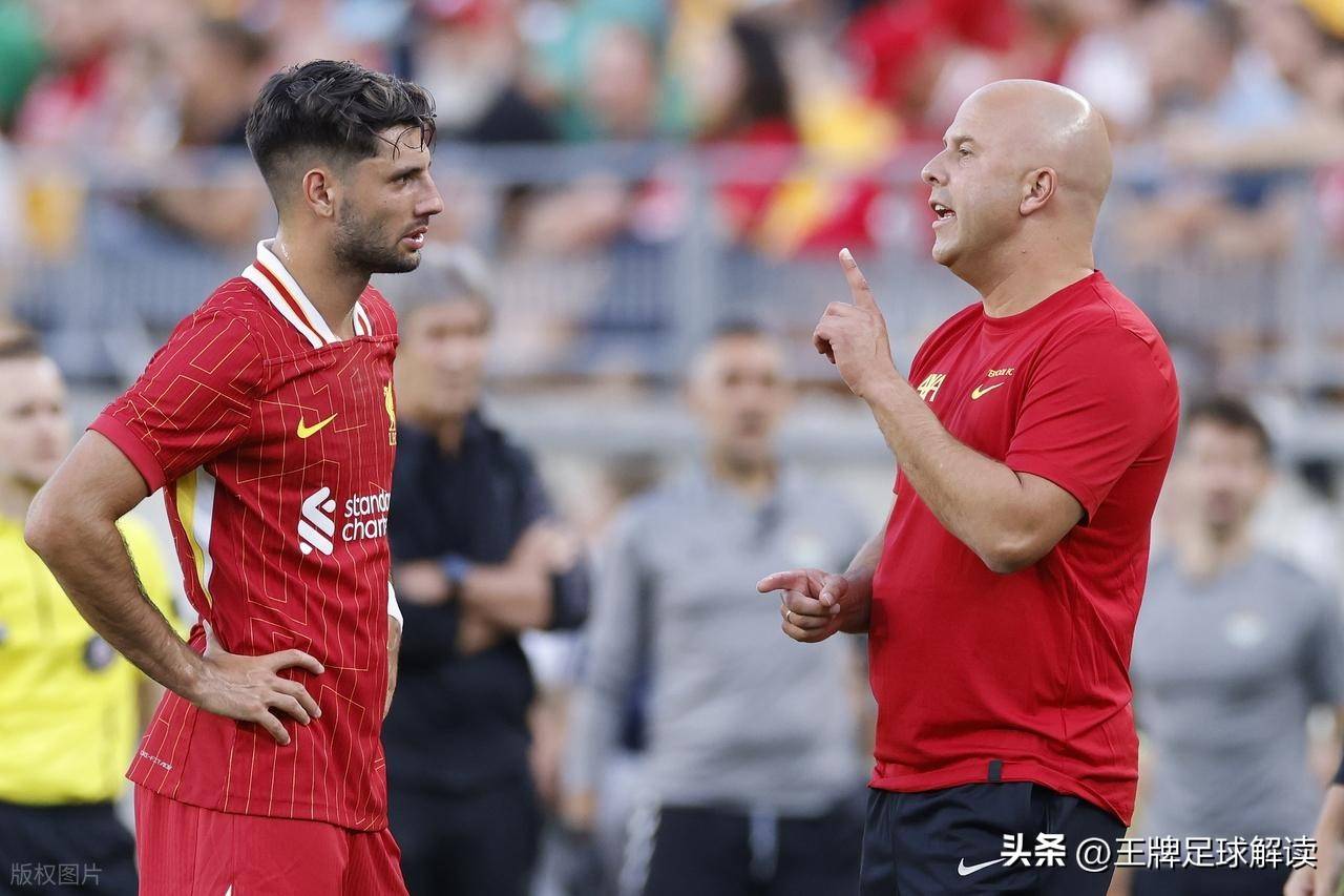 金年会-清晨阿森纳备战荷甲，伤情更新细节曝光，态度坚定，更衣室氛围转暖